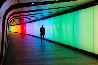 The Light Tunnel between Kings Cross and St Pancars was looking very colourful last night.
#SPiCollective #streetsnappers #streetsnapperscollective #LeicaQ343 #irysphotos
#leica_fotografie_international #leicastreet #streetphotography #spi_silhouettes